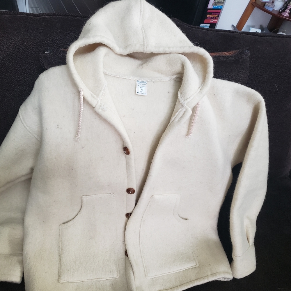 Handcrafts wool jumper